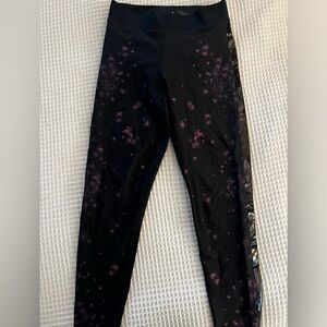 Ultracor high rise legging in size medium